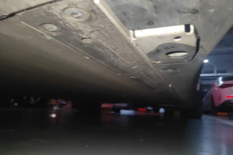 Used Li Auto i6 2025 Model Two-Wheel-Drive Standard Type Chassis Front Left