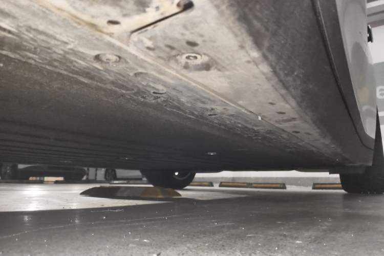 Used Li Auto i6 2025 Model Two-Wheel-Drive Standard Type Chassis Front Left