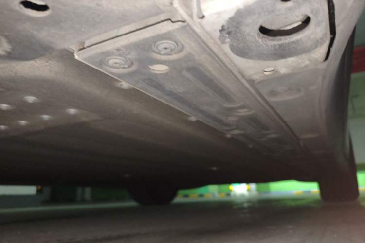 Used Li Auto i6 2025 Model Two-Wheel-Drive Standard Type Chassis Front Right