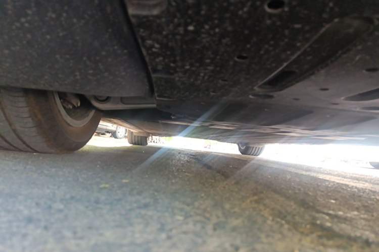 Used Li Auto i6 2025 Model Two-Wheel-Drive Standard Type Chassis Front Right
