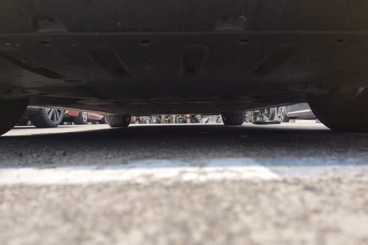 Used Li Auto i6 2025 Model Two-Wheel-Drive Standard Type Chassis Front