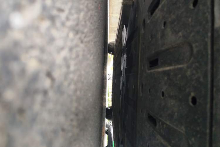Used Li Auto i6 2025 Model Two-Wheel-Drive Standard Type Chassis Front