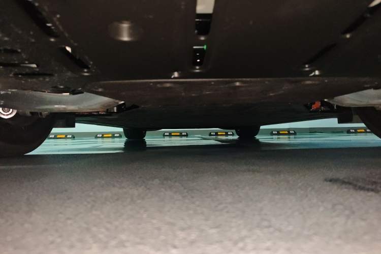 Used Li Auto i6 2025 Model Two-Wheel-Drive Standard Type Chassis Rear