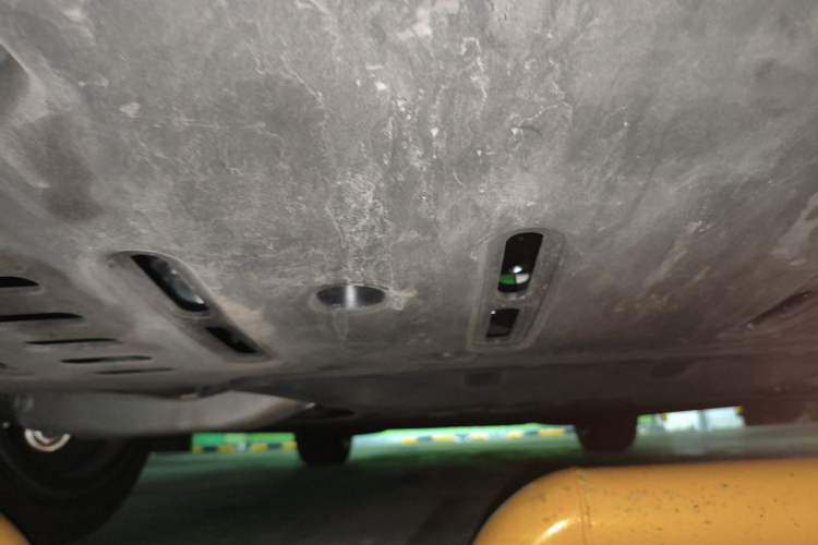 Used Li Auto i6 2025 Model Two-Wheel-Drive Standard Type Chassis Rear