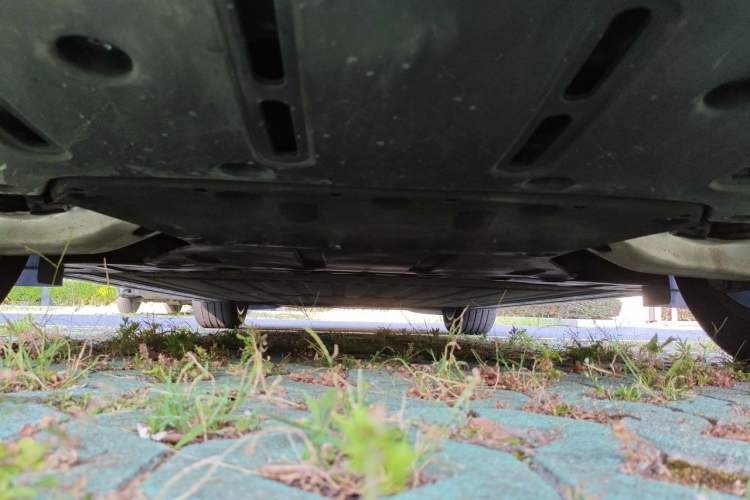 Used Li Auto i6 2025 Model Two-Wheel-Drive Standard Type Chassis Rear