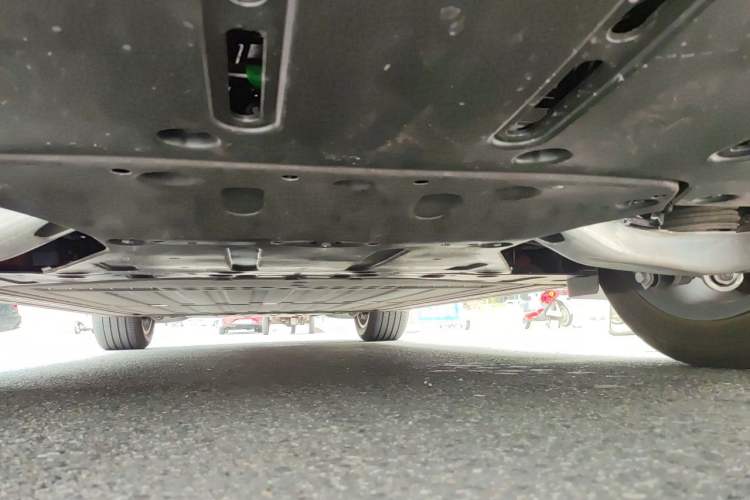 Used Li Auto i6 2025 Model Two-Wheel-Drive Standard Type Chassis Rear