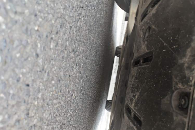 Used Li Auto i6 2025 Model Two-Wheel-Drive Standard Type Chassis Rear