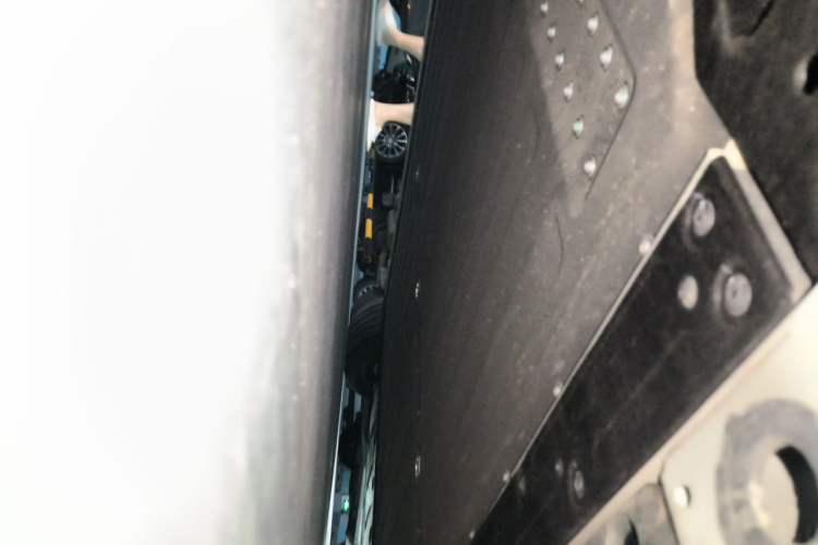 Used Li Auto i6 2025 Model Two-Wheel-Drive Standard Type Chassis Rear Right