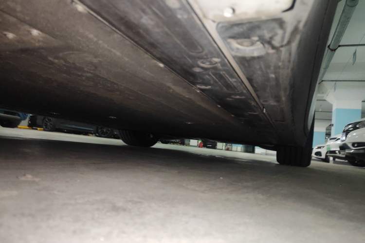 Used Li Auto i6 2025 Model Two-Wheel-Drive Standard Type Chassis Rear Right