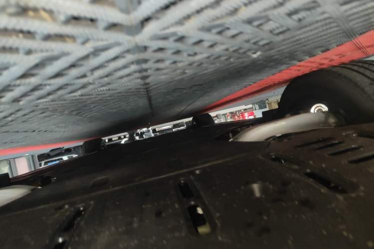 Used Li Auto i6 2025 Model Two-Wheel-Drive Standard Type Chassis Rear