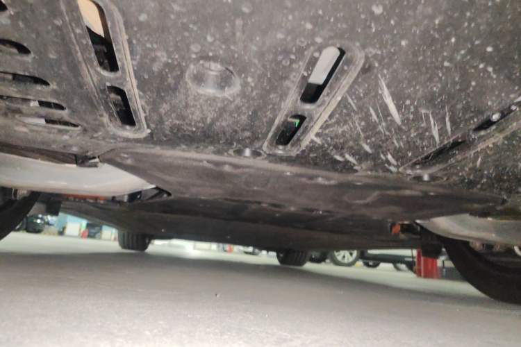Used Li Auto i6 2025 Model Two-Wheel-Drive Standard Type Chassis Rear