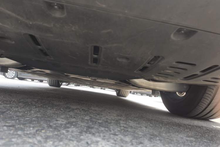 Used Li Auto i6 2025 Model Two-Wheel-Drive Standard Type Chassis Rear