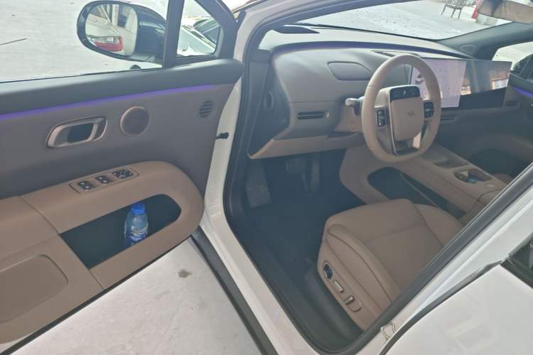 Used Li Auto i6 2025 Model Two-Wheel-Drive Standard Type Driver Seat