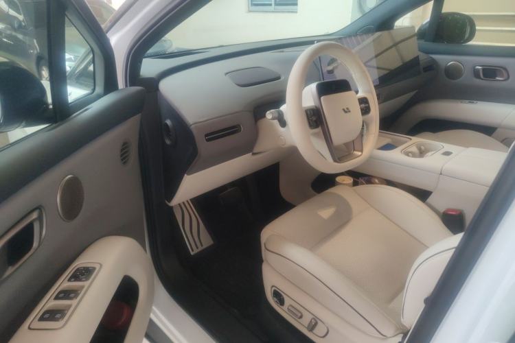 Used Li Auto i6 2025 Model Two-Wheel-Drive Standard Type Driver Seat