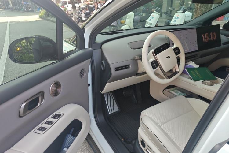 Used Li Auto i6 2025 Model Two-Wheel-Drive Standard Type Driver Seat