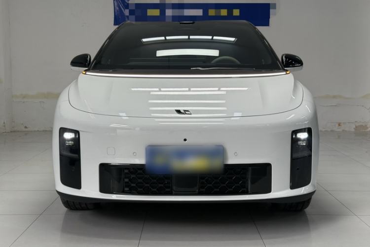 Used Li Auto i6 2025 Model Four-Wheel-Drive Standard Type Exterior 1