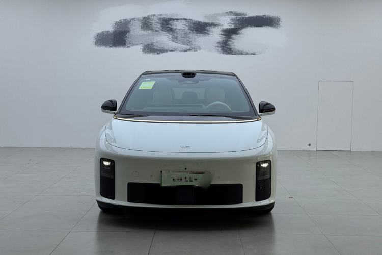 Used Li Auto i6 2025 Model Two-Wheel-Drive Standard Type Exterior 1