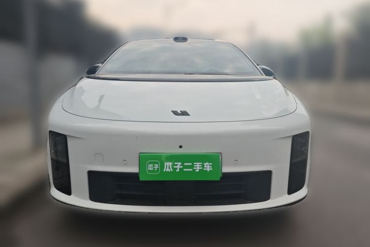 Used Li Auto i6 2025 Model Two-Wheel-Drive Standard Type Exterior 1