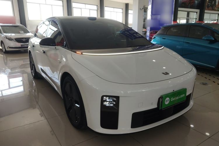 Used Li Auto i6 2025 Model Two-Wheel-Drive Standard Type Exterior 1