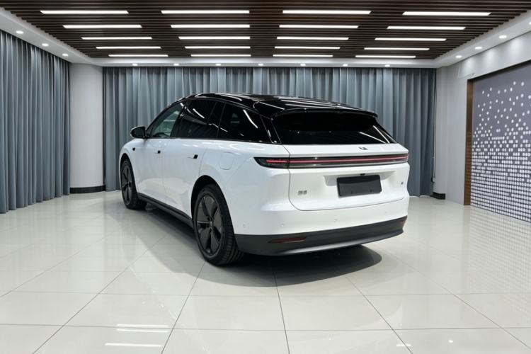 Used Li Auto i6 2025 Model Two-Wheel-Drive Standard Type Exterior 5