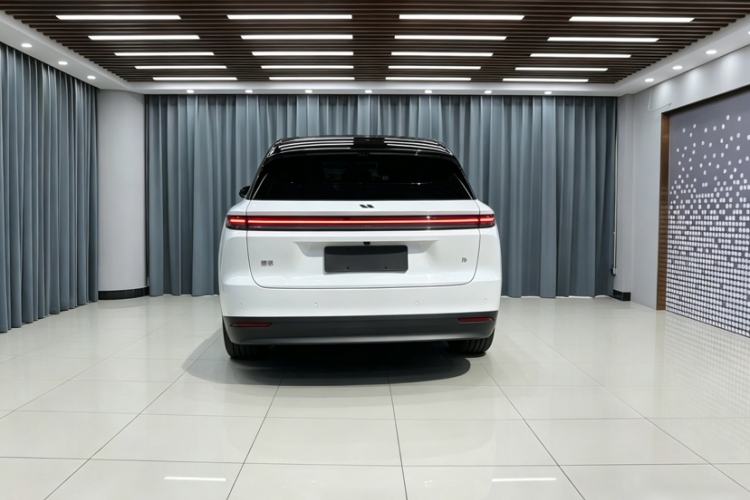 Used Li Auto i6 2025 Model Two-Wheel-Drive Standard Type Exterior 7
