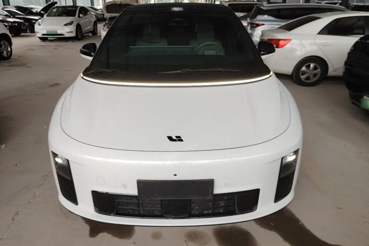 Used Li Auto i6 2025 Model Four-Wheel-Drive Standard Type Front