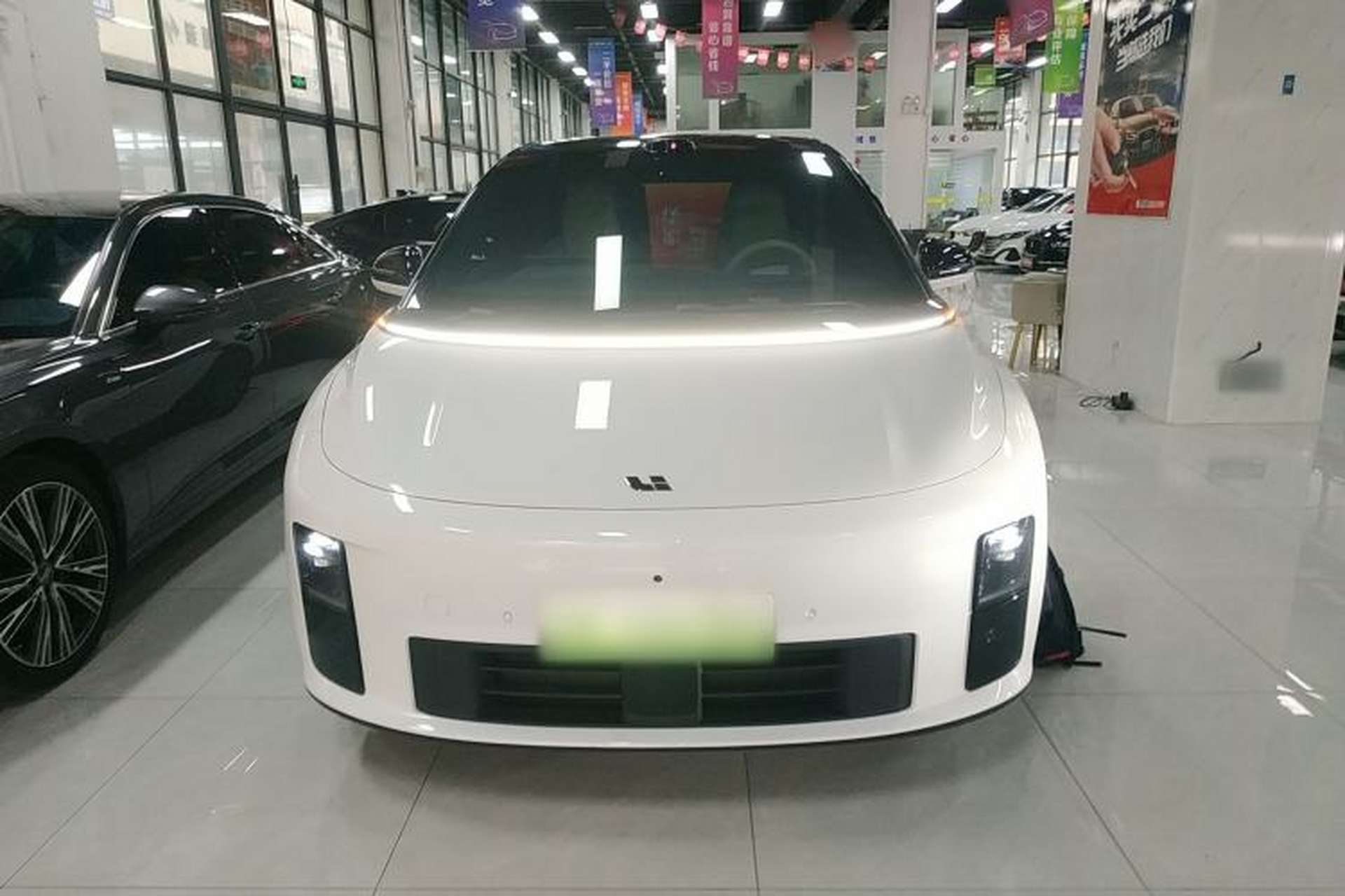 Used Li Auto i6 2025 Model Four-Wheel-Drive Standard Type Front