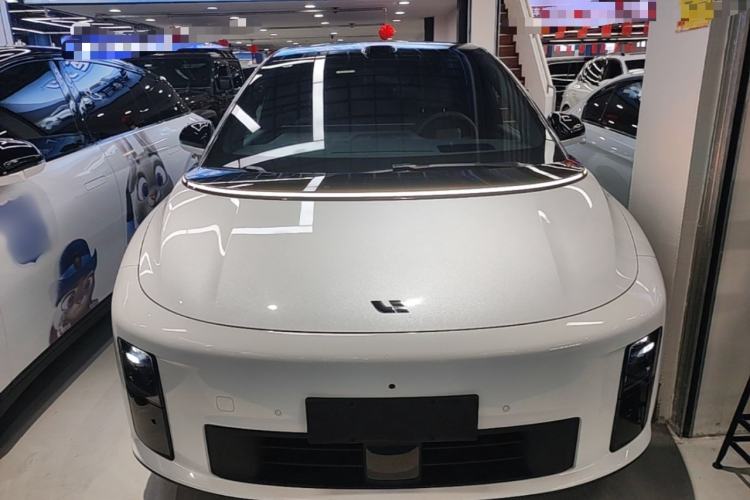 Used Li Auto i6 2025 Model Two-Wheel-Drive Standard Type Front