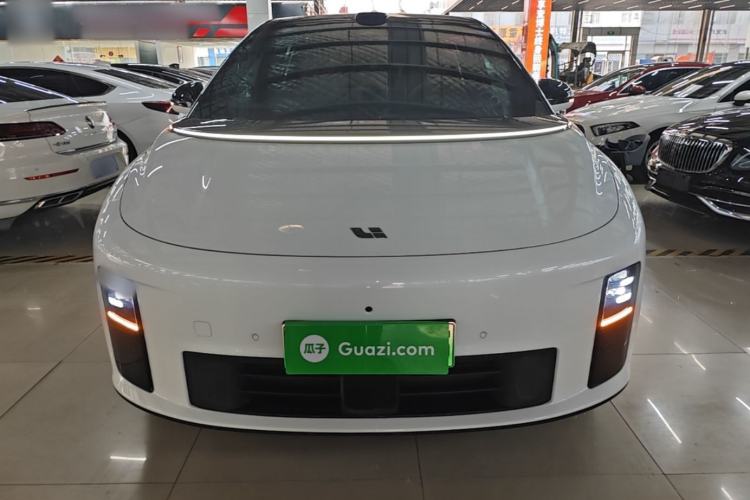 Used Li Auto i6 2025 Model Four-Wheel-Drive Standard Type Front