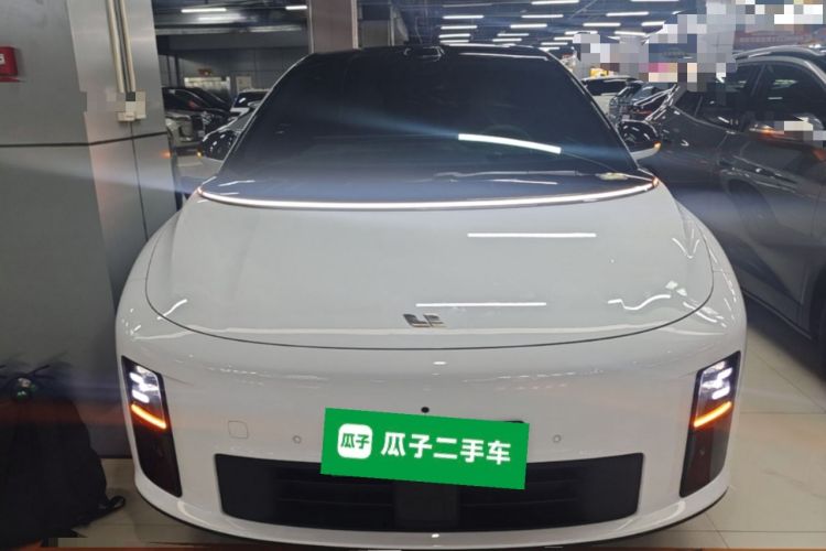 Used Li Auto i6 2025 Model Four-Wheel-Drive Standard Type Front