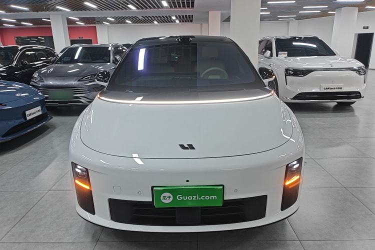 Used Li Auto i6 2025 Model Four-Wheel-Drive Standard Type Front