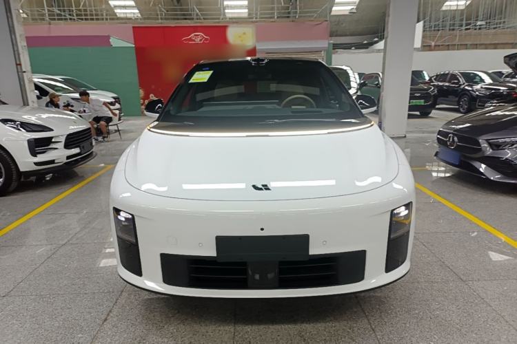 Used Li Auto i6 2025 Model Two-Wheel-Drive Standard Type Front