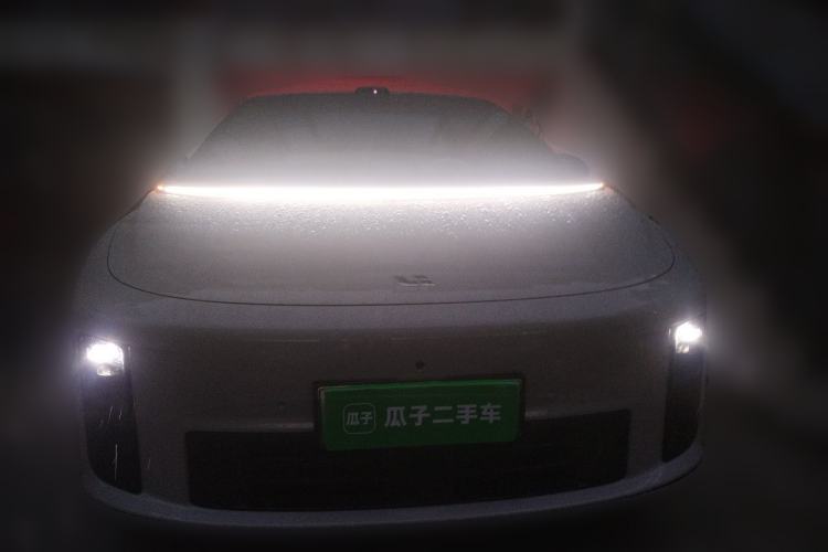 Used Li Auto i6 2025 Model Four-Wheel-Drive Standard Type Front