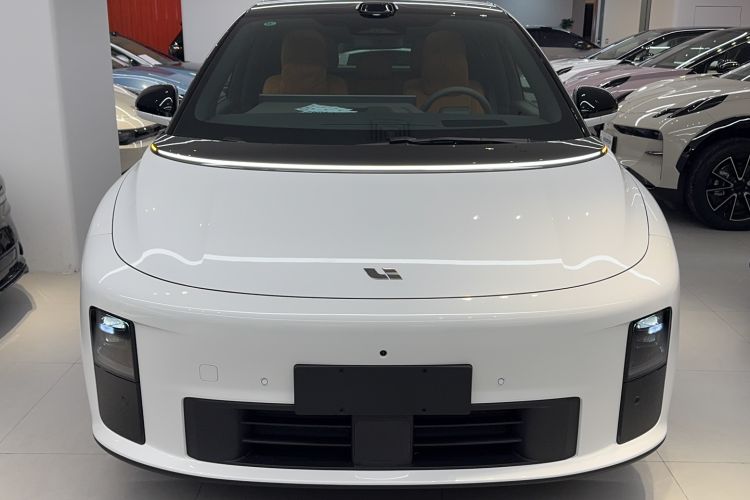 Used Li Auto i6 2025 Model Two-Wheel-Drive Standard Type Front