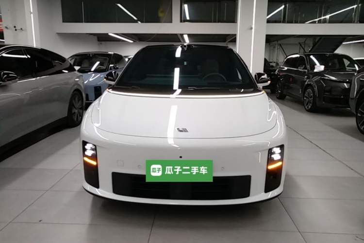 Used Li Auto i6 2025 Model Four-Wheel-Drive Standard Type Front