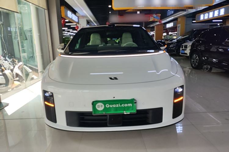 Used Li Auto i6 2025 Model Four-Wheel-Drive Standard Type Front