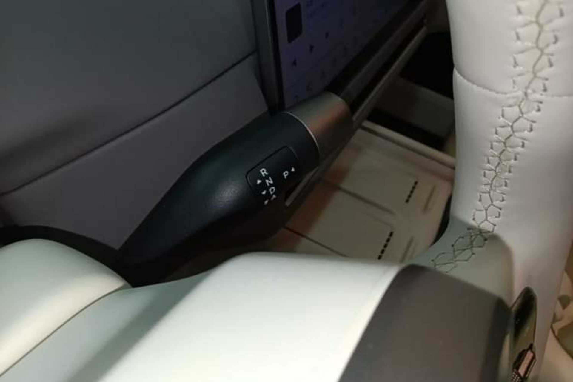 Used Li Auto i6 2025 Model Two-Wheel-Drive Standard Type Gear Lever