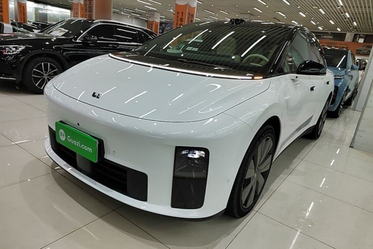 Used Li Auto i6 2025 Model Four-Wheel-Drive Standard Type Guazi used car, China used car export, Used car for sale, Used  cars, Cheapest cars for sale