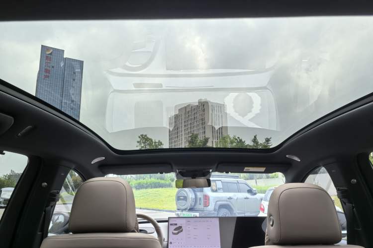 Used Li Auto i6 2025 Model Four-Wheel-Drive Standard Type Headliner