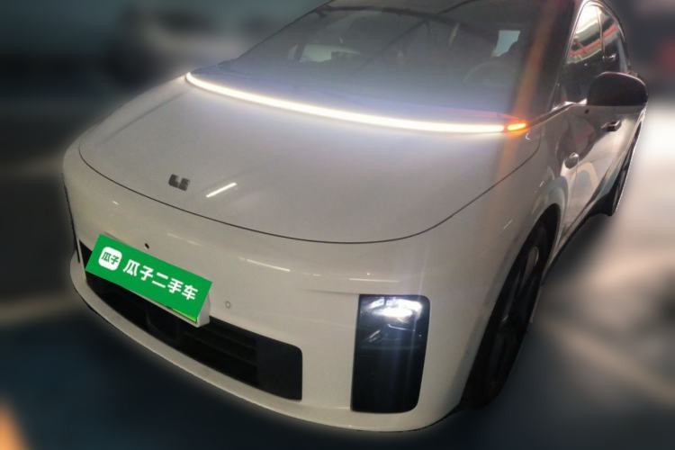 Used Li Auto i6 2025 Model Two-Wheel-Drive Standard Type Guazi used car, China used car export, Used car for sale, Used cars, Cheapest cars for sale