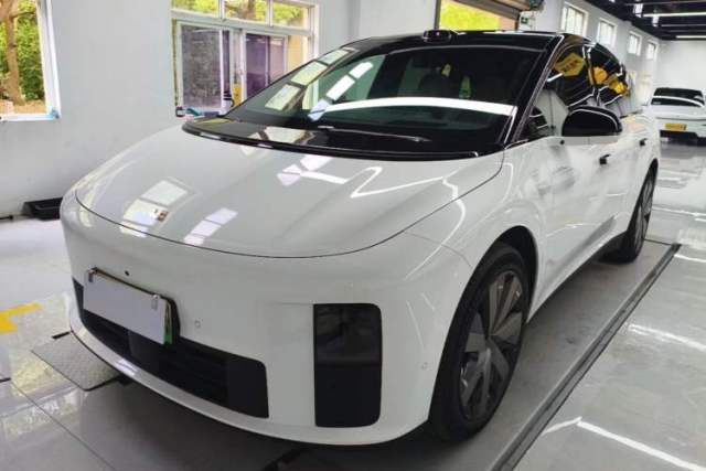 Used Li Auto i6 2025 Model Two-Wheel-Drive Standard Type