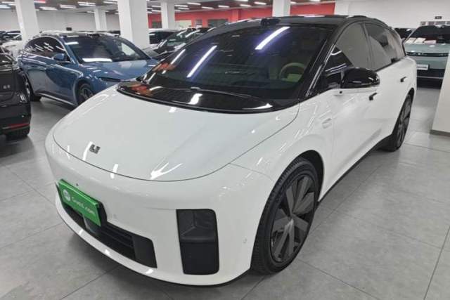 Used Li Auto i6 2025 Model Four-Wheel-Drive Standard Type