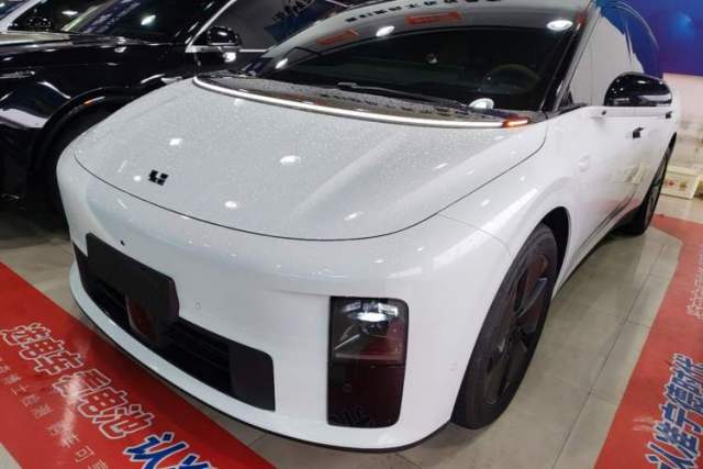 Used Li Auto i6 2025 Model Two-Wheel-Drive Standard Type