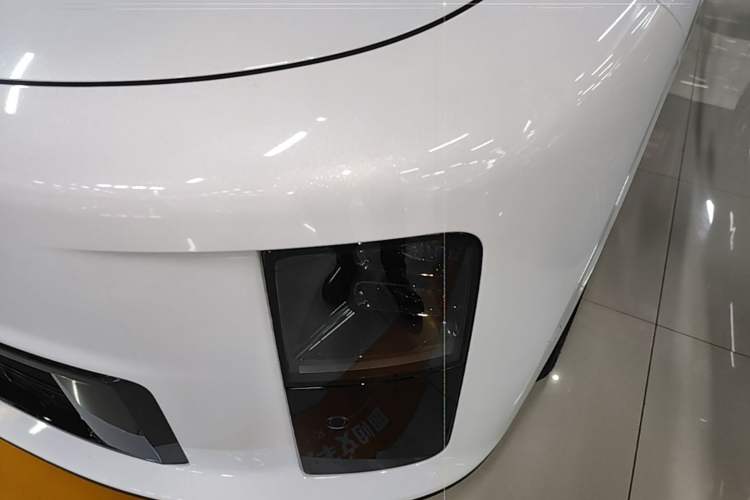 Used Li Auto i6 2025 Model Two-Wheel-Drive Standard Type Left Front Headlight