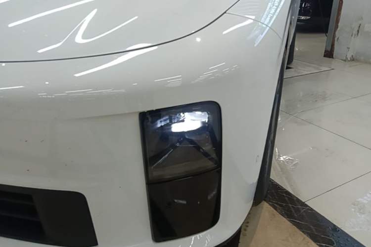 Used Li Auto i6 2025 Model Two-Wheel-Drive Standard Type Left Front Headlight