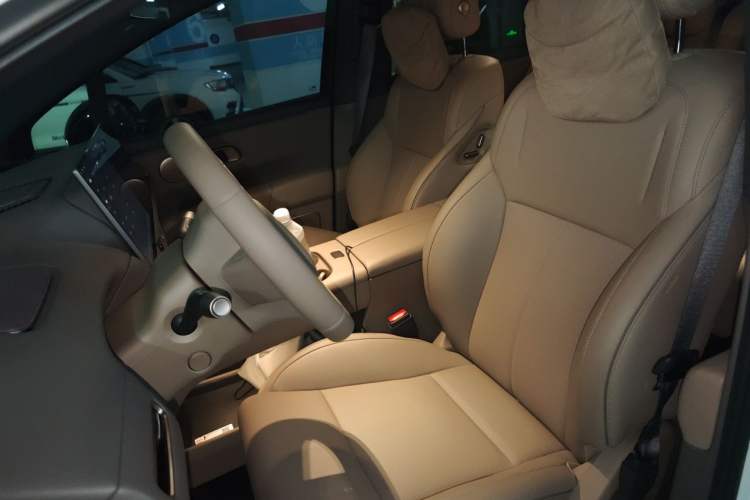 Used Li Auto i6 2025 Model Two-Wheel-Drive Standard Type Left Front Seat