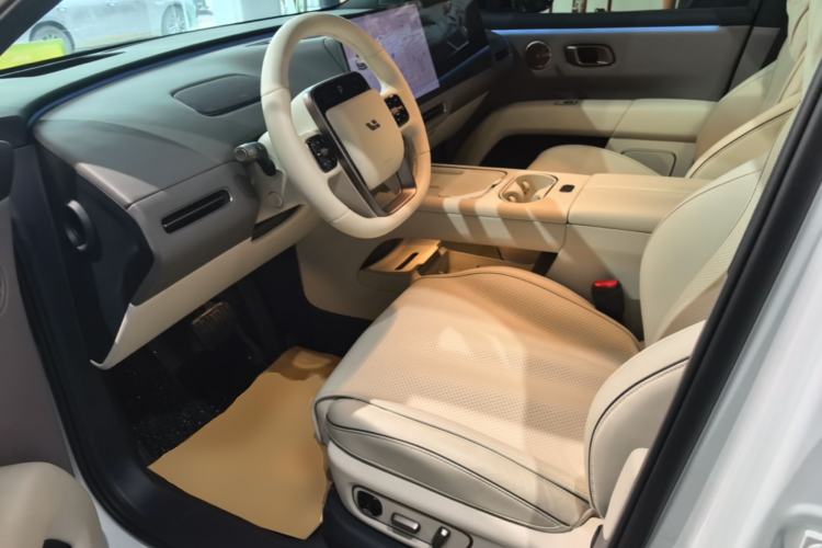 Used Li Auto i6 2025 Model Two-Wheel-Drive Standard Type Left Front Seat