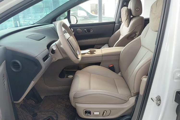 Used Li Auto i6 2025 Model Two-Wheel-Drive Standard Type Left Front Seat