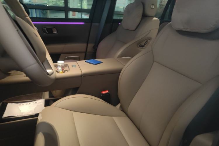 Used Li Auto i6 2025 Model Two-Wheel-Drive Standard Type Left Front Seat
