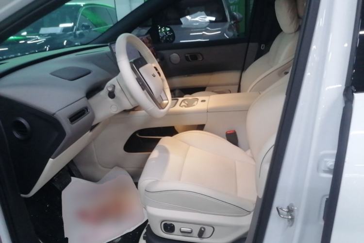 Used Li Auto i6 2025 Model Four-Wheel-Drive Standard Type Left Front Seat